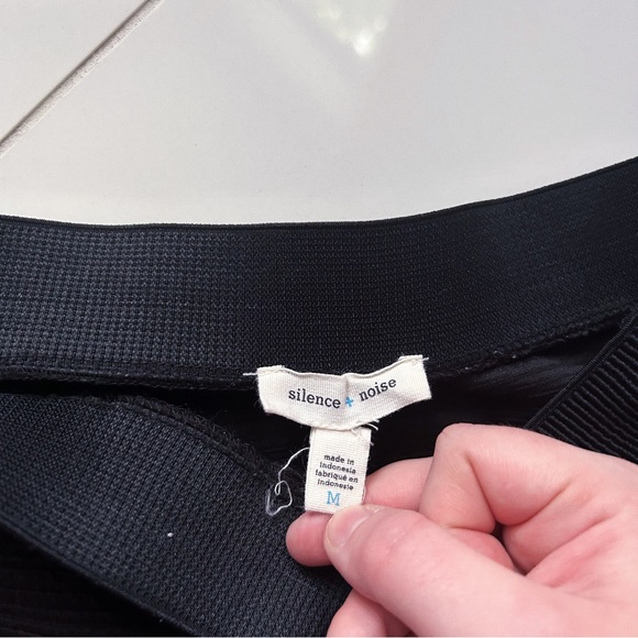 Black Ribbed Bodycon Skirt - Picture 2 of 3